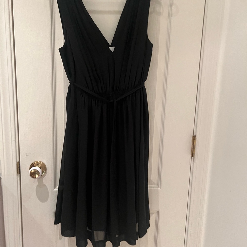 HD in Paris Black V-Neck Midi Dress